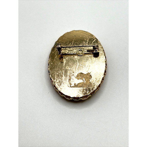 VINTAGE Gold Tone Lady CAMEO Pin Brooch Orange And Cream - Picture 4 of 8